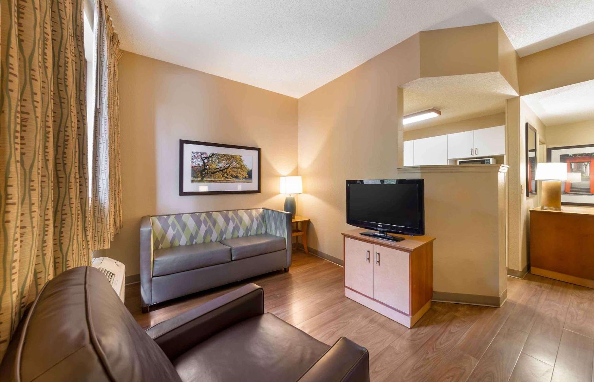 Extended Stay America Suites - Fort Lauderdale - Cypress Creek - Nw 6Th Way Exteriér fotografie