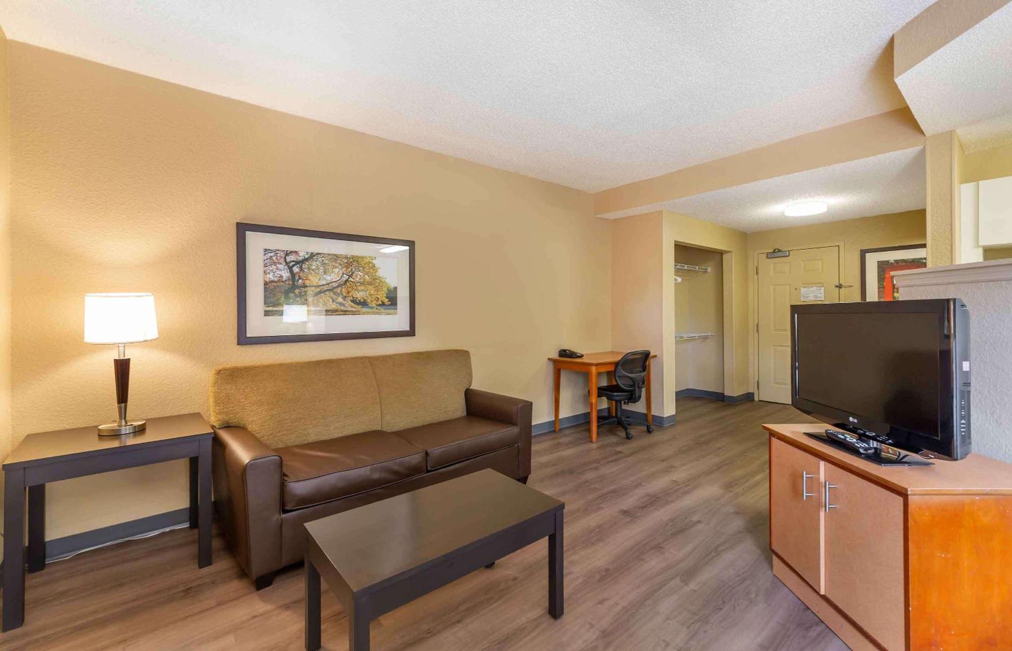 Extended Stay America Suites - Fort Lauderdale - Cypress Creek - Nw 6Th Way Exteriér fotografie