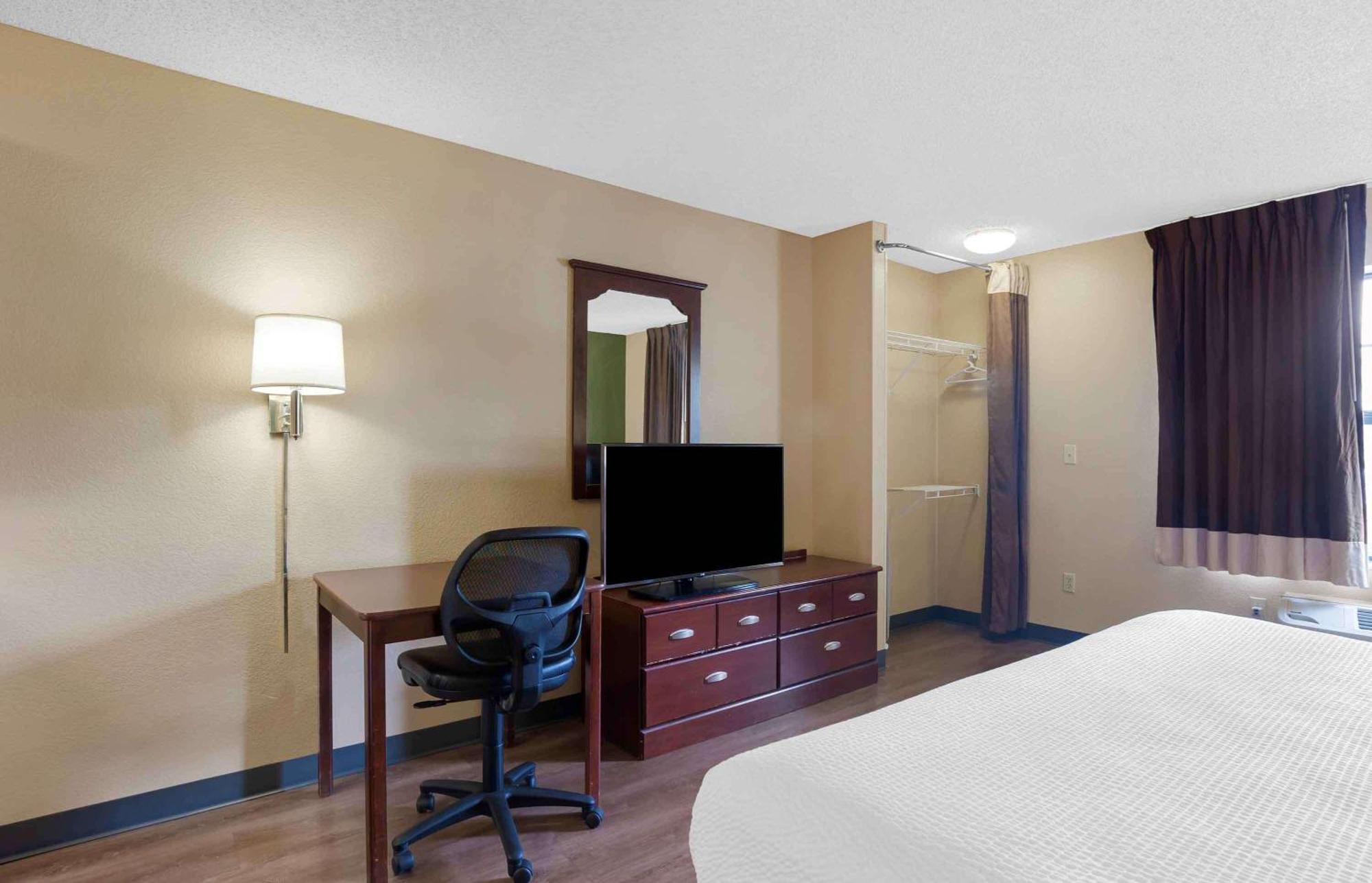 Extended Stay America Suites - Fort Lauderdale - Cypress Creek - Nw 6Th Way Exteriér fotografie