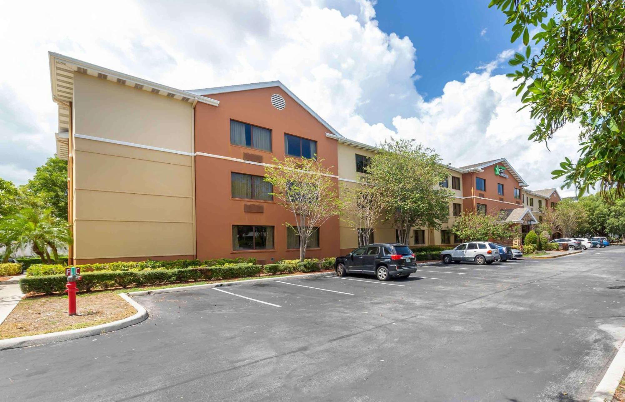 Extended Stay America Suites - Fort Lauderdale - Cypress Creek - Nw 6Th Way Exteriér fotografie